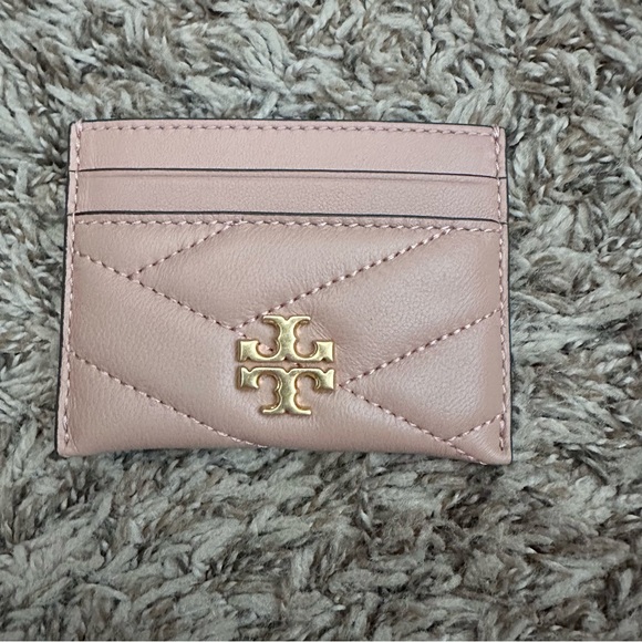 Tory Burch Handbags - Tory Burch Kira quilted card holder